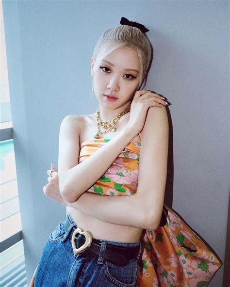 Rosé (BLACKPINK) profile, age & facts (2024。